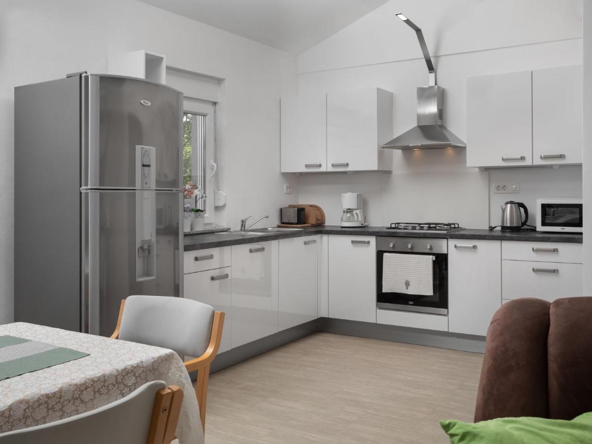 Holiday Home Lavendel - Mlk159 By Interhome Dobrinj Esterno foto